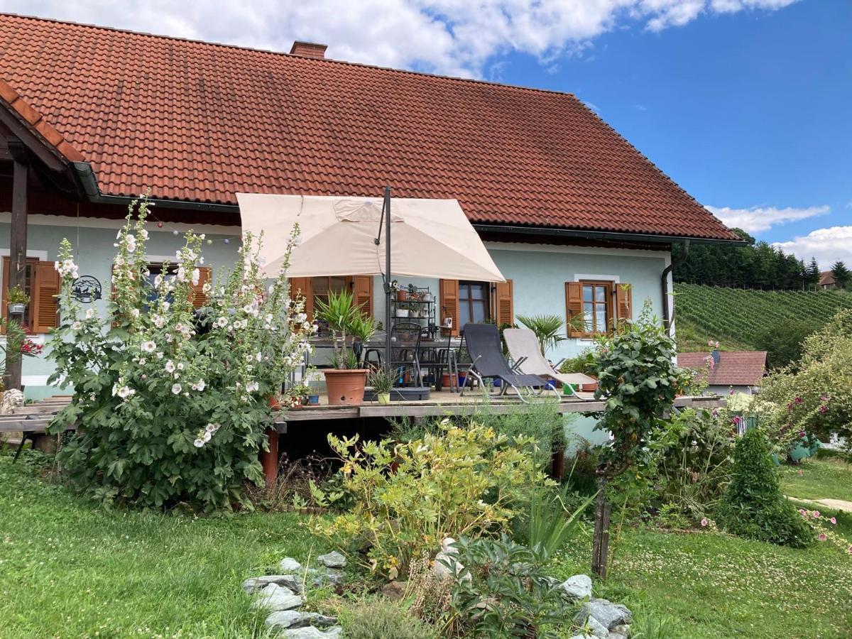 Herzhof Lampert Apartment Riegersburg Exterior photo